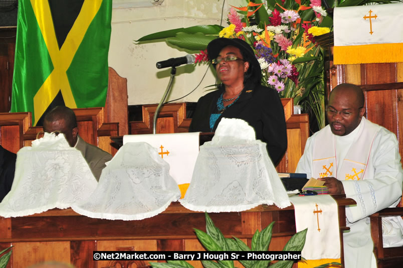 Lucea United Church - United Church in Jamaica and Cayman Islands - Worship Service & Celebration of the Sacrament of Holy Communion - Special Guests: Hanover Homecoming Foundation & His Excellency The Most Honourable Professor Sir Kenneth Hall Governor General of Jamaica - Hanover Jamaica Travel Guide - Lucea Jamaica Travel Guide is an Internet Travel - Tourism Resource Guide to the Parish of Hanover and Lucea area of Jamaica - http://www.hanoverjamaicatravelguide.com - http://.www.luceajamaicatravelguide.com